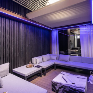 pergola bali 2 z ekspozycji z rozsuwanymi lamelami