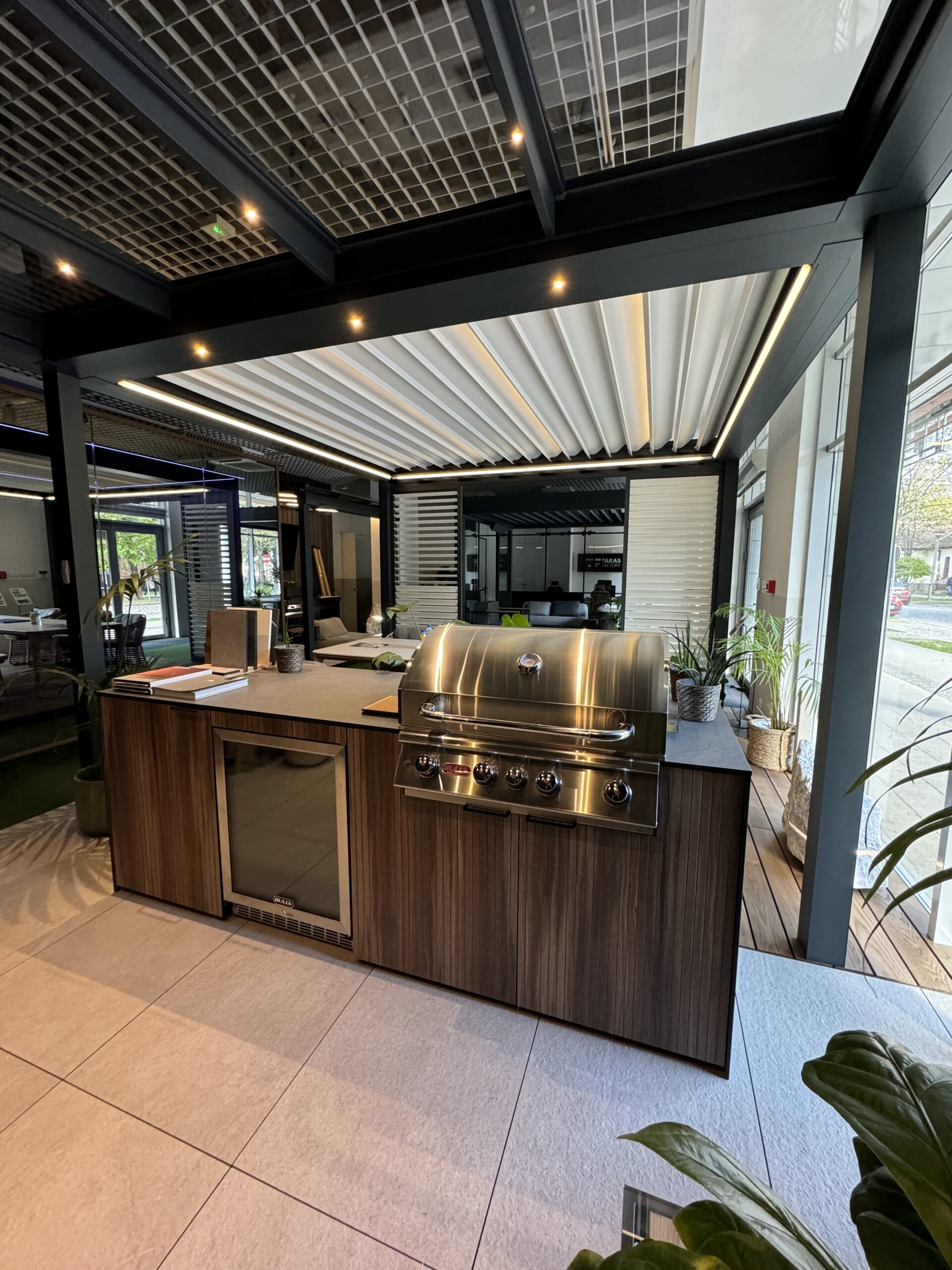 pergola la gomera 3 połączenie pergoli lamelowej i dachu szklanego